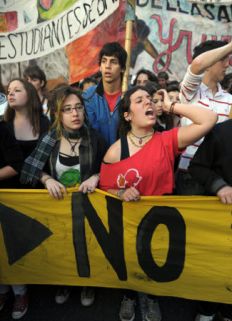 /fotos/20120928/notas/marcha_estudiantes_5_pascual_27092012_aa_99946.jpg