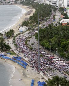 /fotos/20141017/notas/acapulco_protesta_17_10_14.jpg