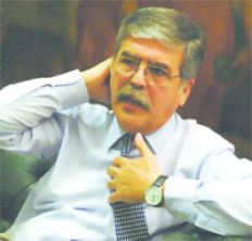 /fotos/cash/20060507/notas_c/ministro.jpg