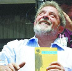 /fotos/las12/20021101/notas_12/LULA.jpg