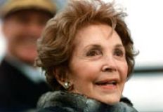 /fotos/las12/20040730/notas_12/nancy_reagan.jpg