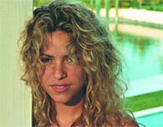 /fotos/las12/20050729/notas_12/shaki.jpg