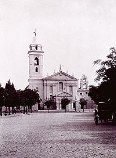 /fotos/m2/20041030/notas_m/recoleta.jpg