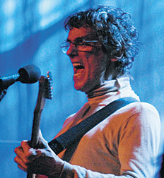 /fotos/no/20090108/notas_no/spinetta.jpg