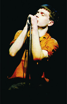 /fotos/radar/20080824/notas_r/ian_curtis2.jpg