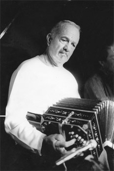 /fotos/radar/20090329/notas_r/piazzolla.jpg