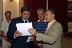 /fotos/rosario/20060124/notas_o/03A.JPG