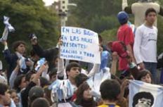 /fotos/rosario/20060701/notas_o/03B.JPG