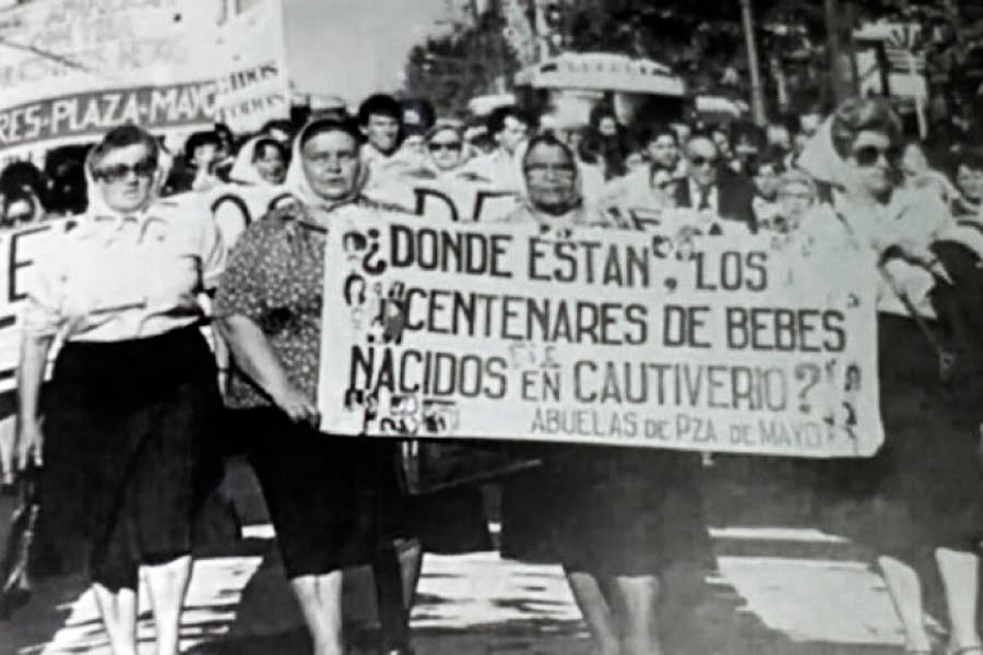 Revelar Indicios de identidad, 2024, Fermín Rivera