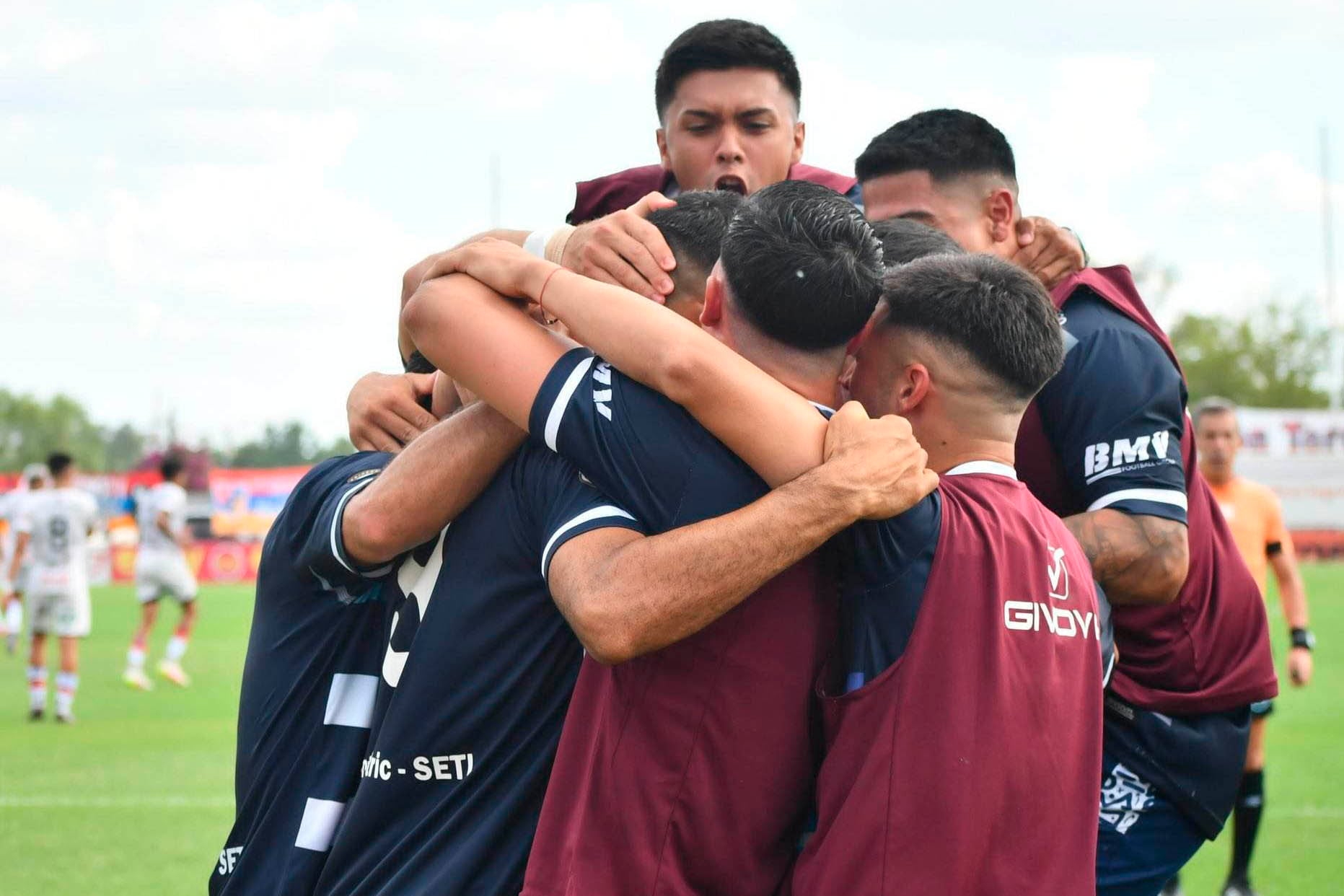 FOTO PRENSA ACASSUSSO
   nacional B   acassuso