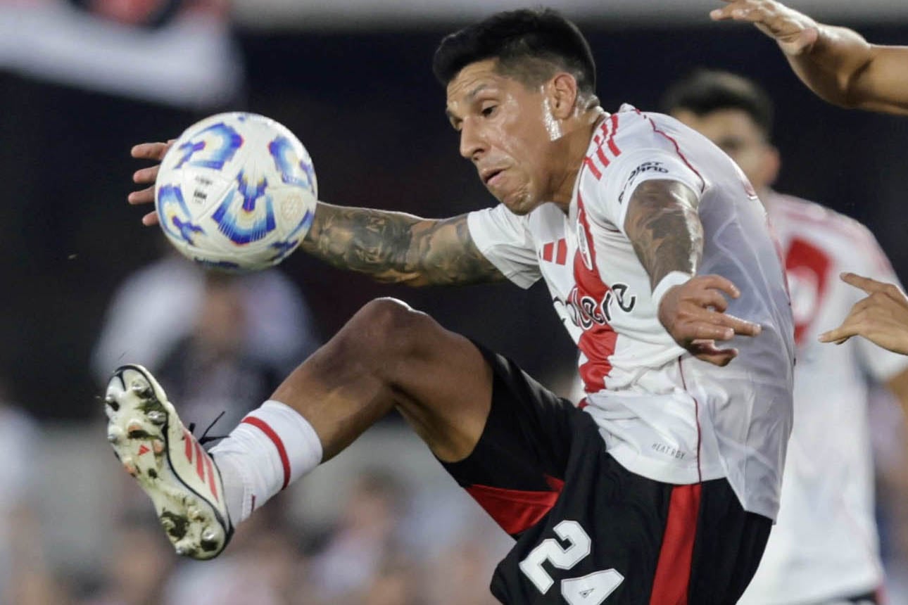 FOTOBAIRES 
   river  enzo perez