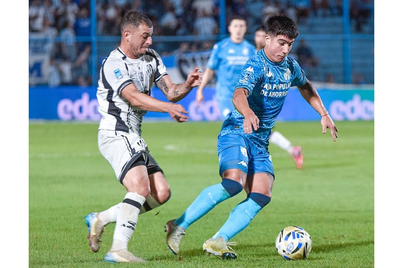 ENERO 27: Atlético Tucumán se enfrenta a Central Córdoba en el estadio Monumental Jose Fierro