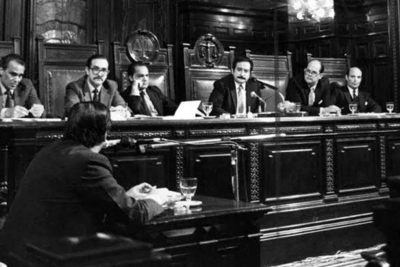 Juicio a las juntas