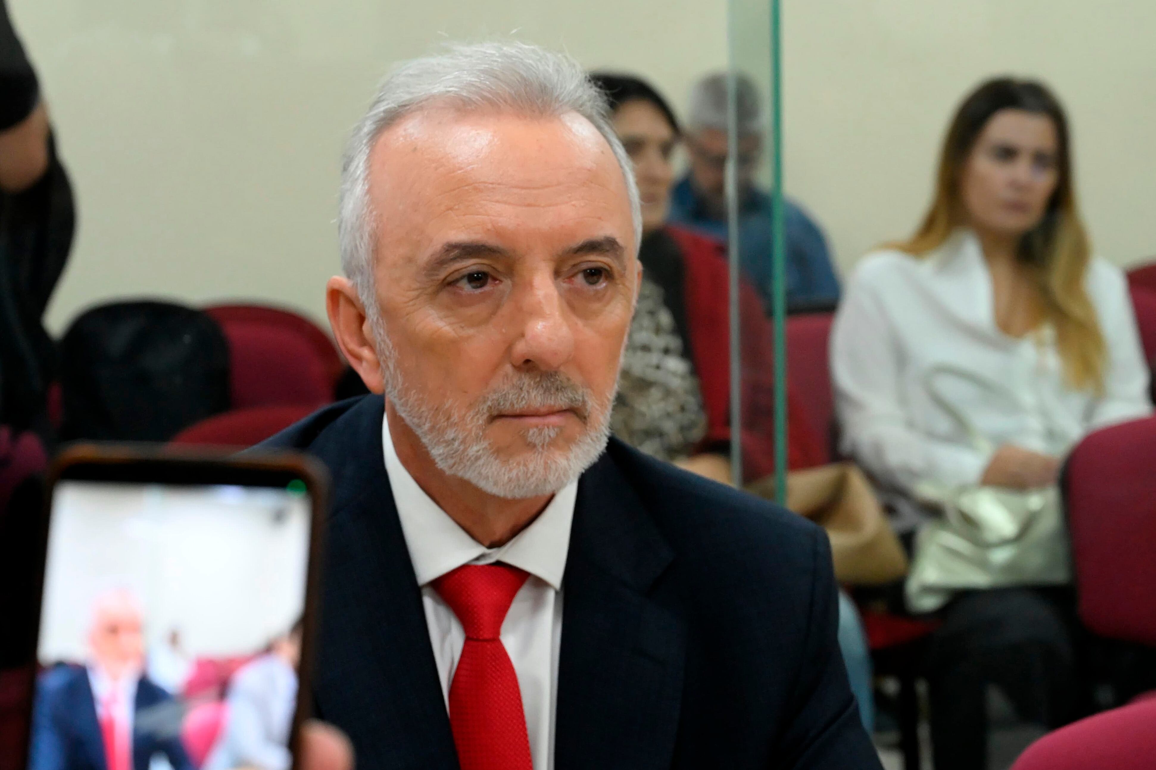 IMPUTAN POR CAUSAS DE PREVARICATO ENRIQUECIMIENTO Y FAVORECER CAUSAS A NARCOS Y ESTAFADORES AL JUEZ FEDERAL DE ROSARIO MARCELO BAILAQUE