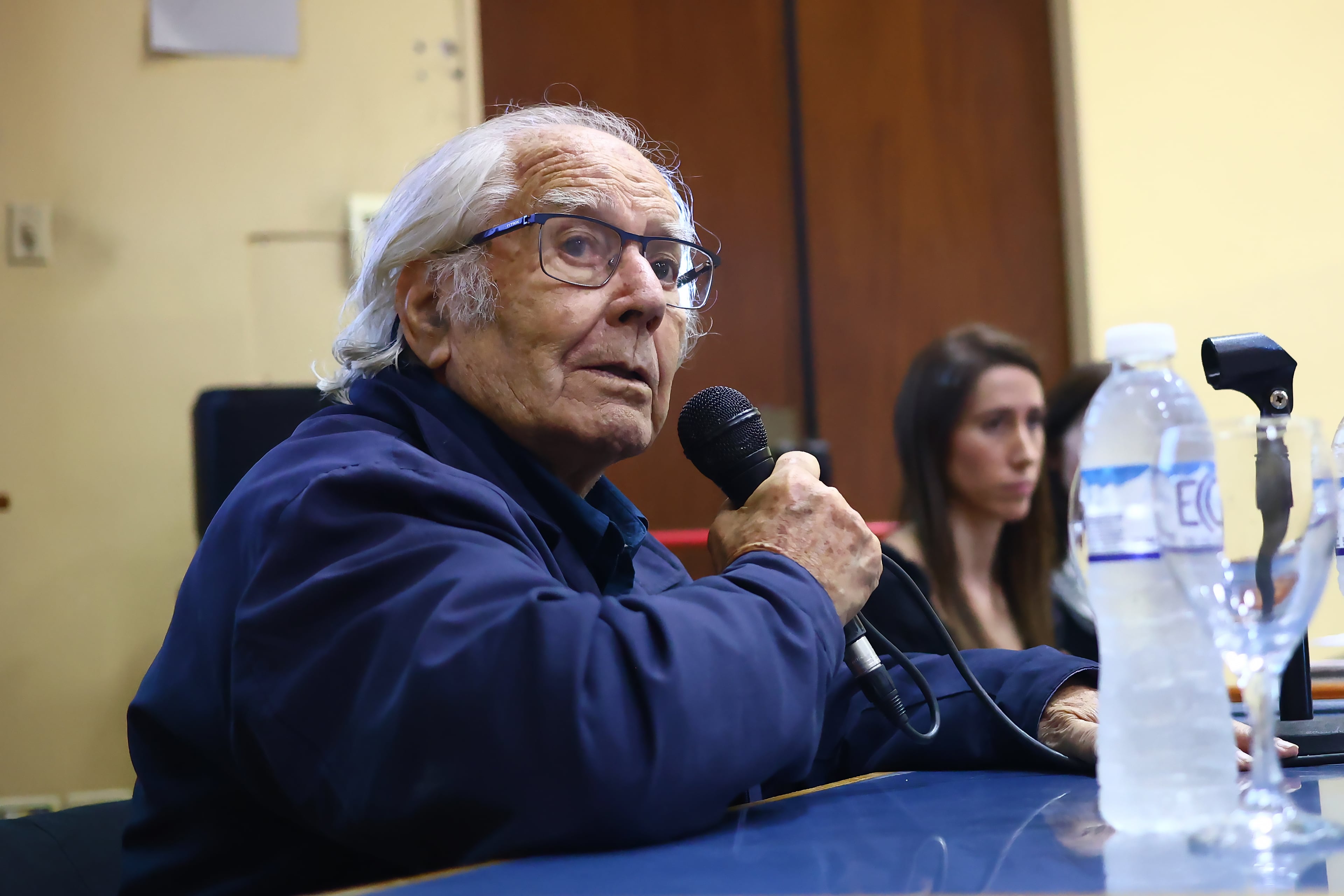 20260408 acto homenaje detenidos desaparecidos Facultad de Ciencias Economicas UBA, Adolfo Perez Esquivel