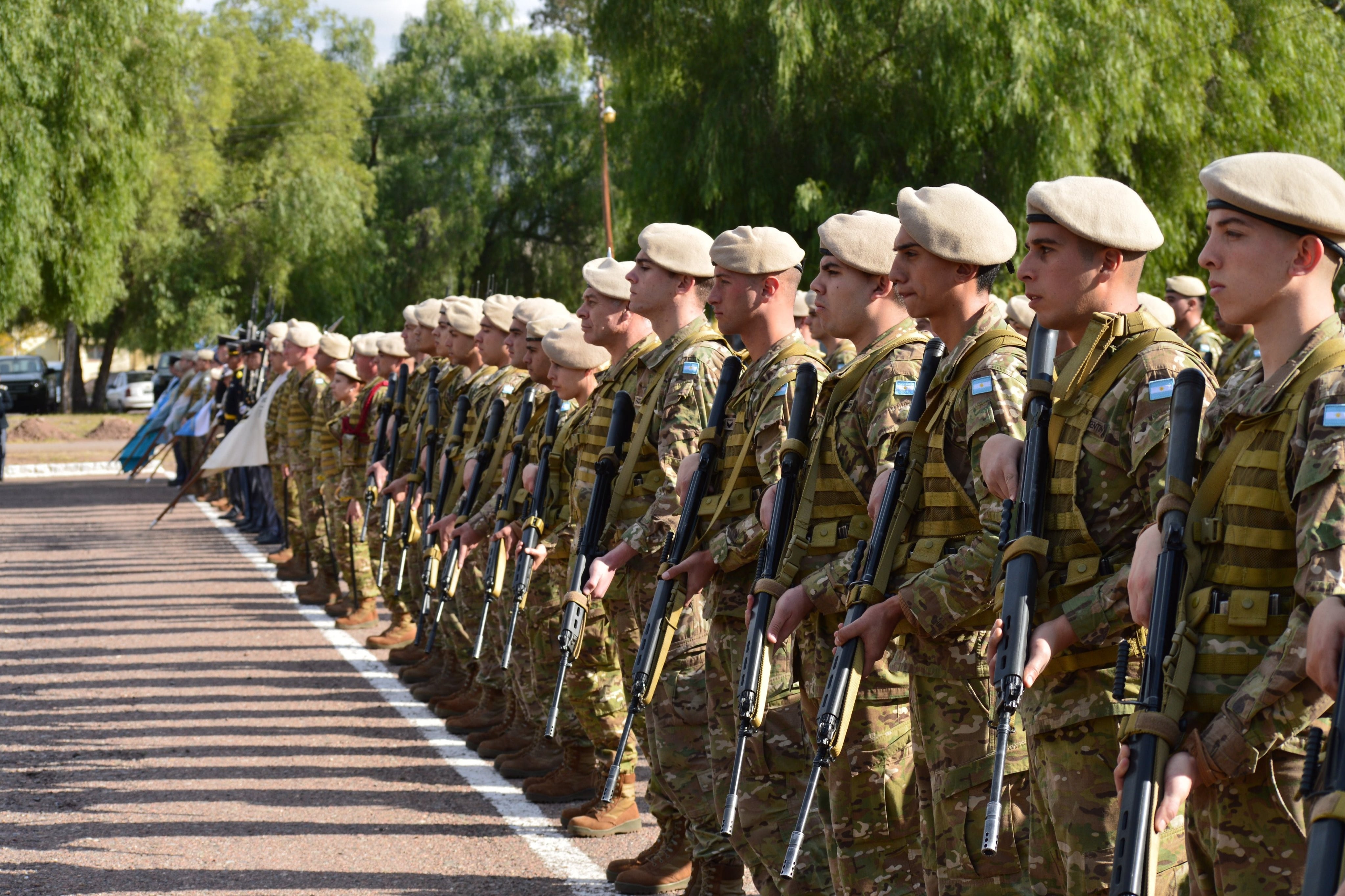 Un soldado con licencia psiquiátrica se mató en su casa: el tercer caso en una semana encendió alertas en el Gobierno