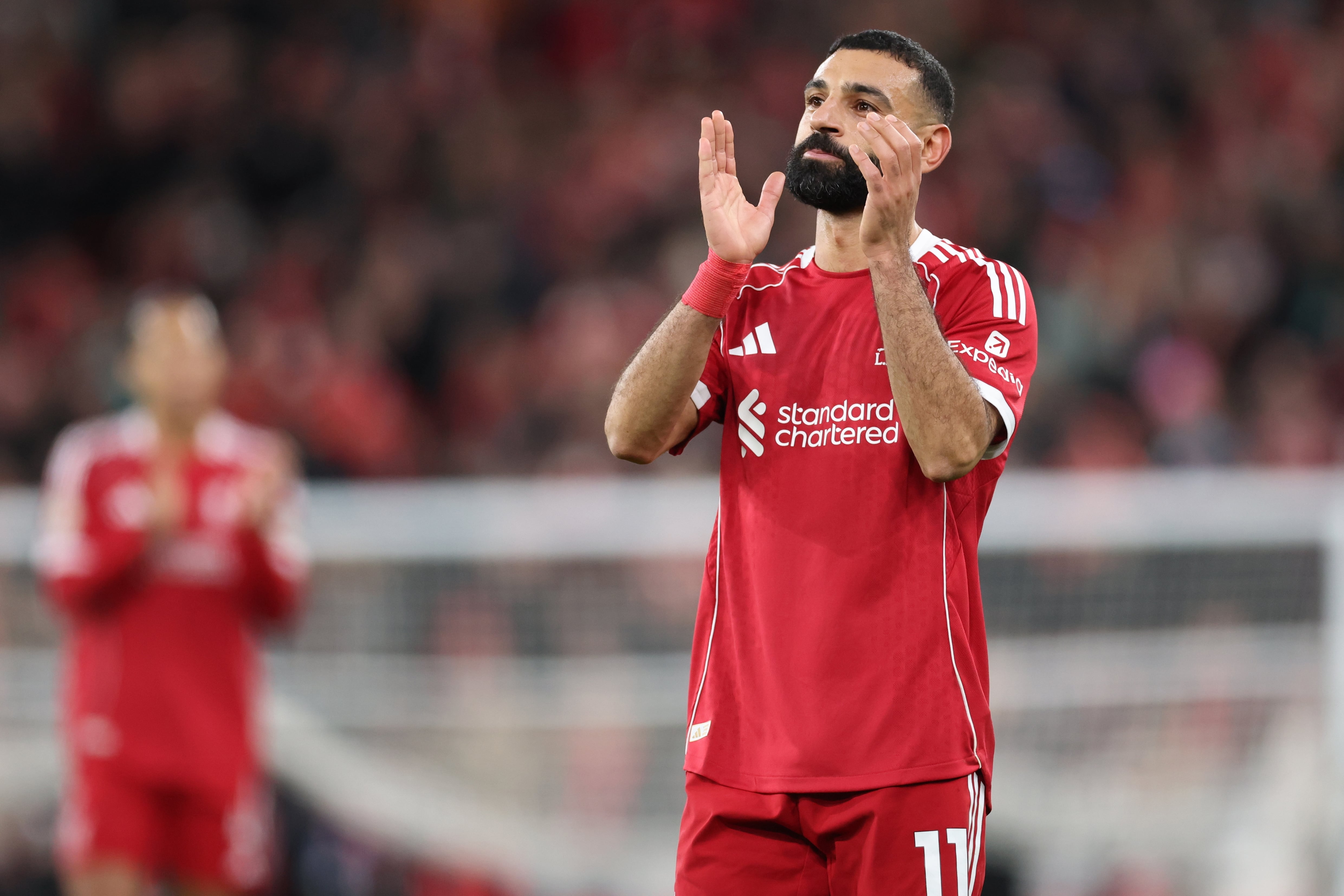 LIVERPOOL (United Kingdom), 24/03/2026.- (FILE) - Mohamed Salah of Liverpool greets supporters after the English Premier League match between Liverpool FC and Brighton & Hove Albion, in Liverpool, Britain, 13 December 2025 (re-issued 24 March 2026). Liverpool forward Mohamed Salah and the club have reached an agreement that Salah will leave the club at the end of the 2025-26 season, the Premier League side confirmed in a statement on 24 March 2026. (Reino Unido) EFE/EPA/ADAM VAUGHAN EDITORIAL USE ONLY. No use with unauthorized audio, video, data, fixture lists, club/league logos, 'live' services or NFTs. Online in-match use limited to 120 images, no video emulation. No use in betting, games or single club/league/player publications.