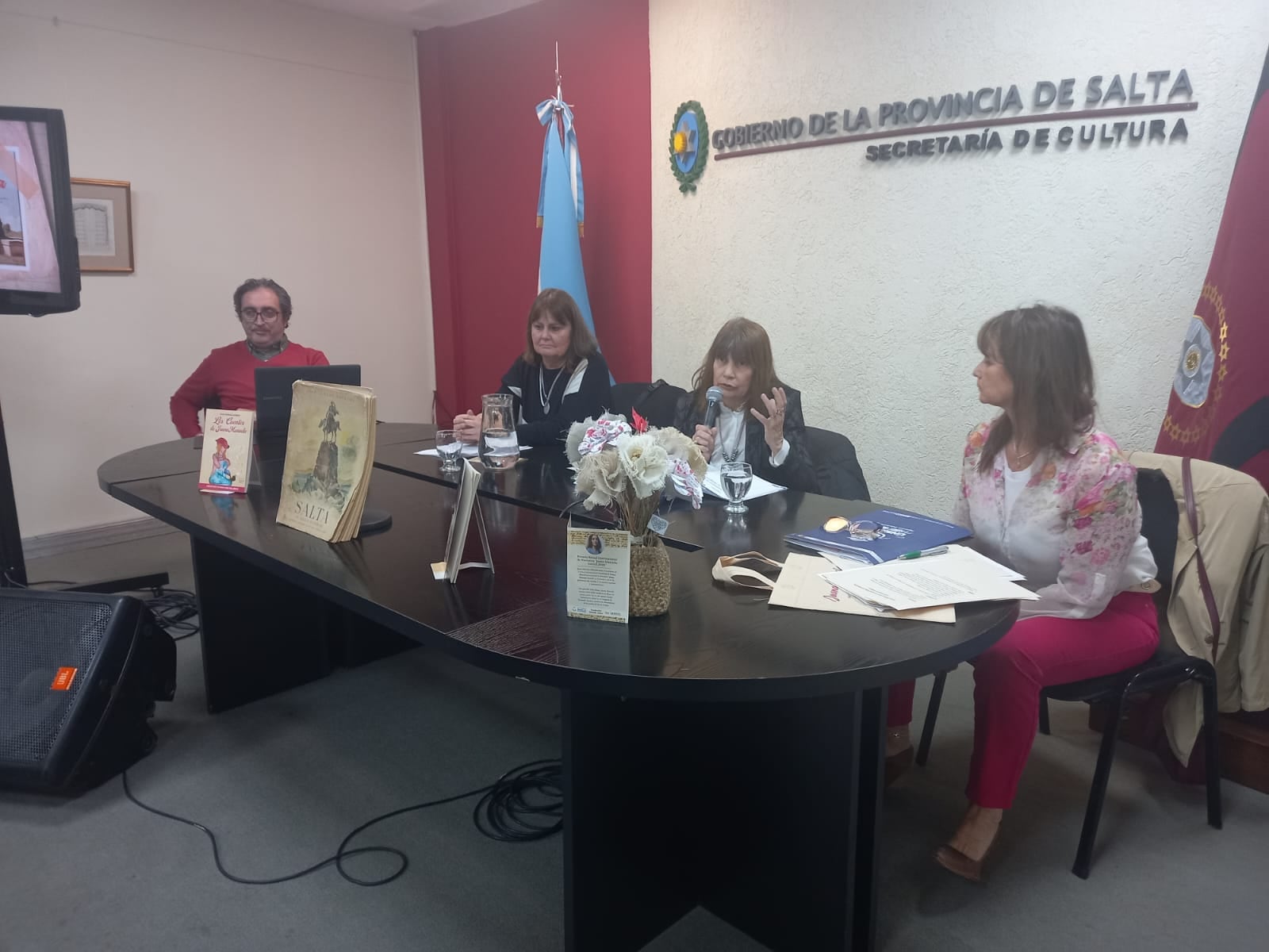 Presentación Premio Bienal Internacional "Juana Manuela Gorriti"