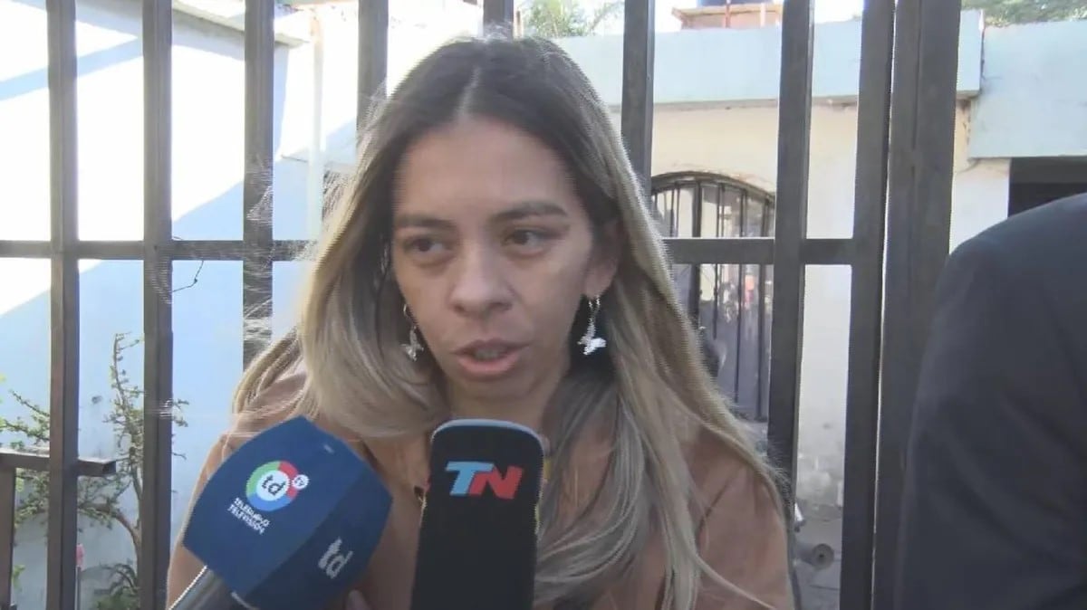 Los chats entre la mamá de Agostina y Barrelier mientras la adolescente era  buscada: “Me desmayé” – Página|12