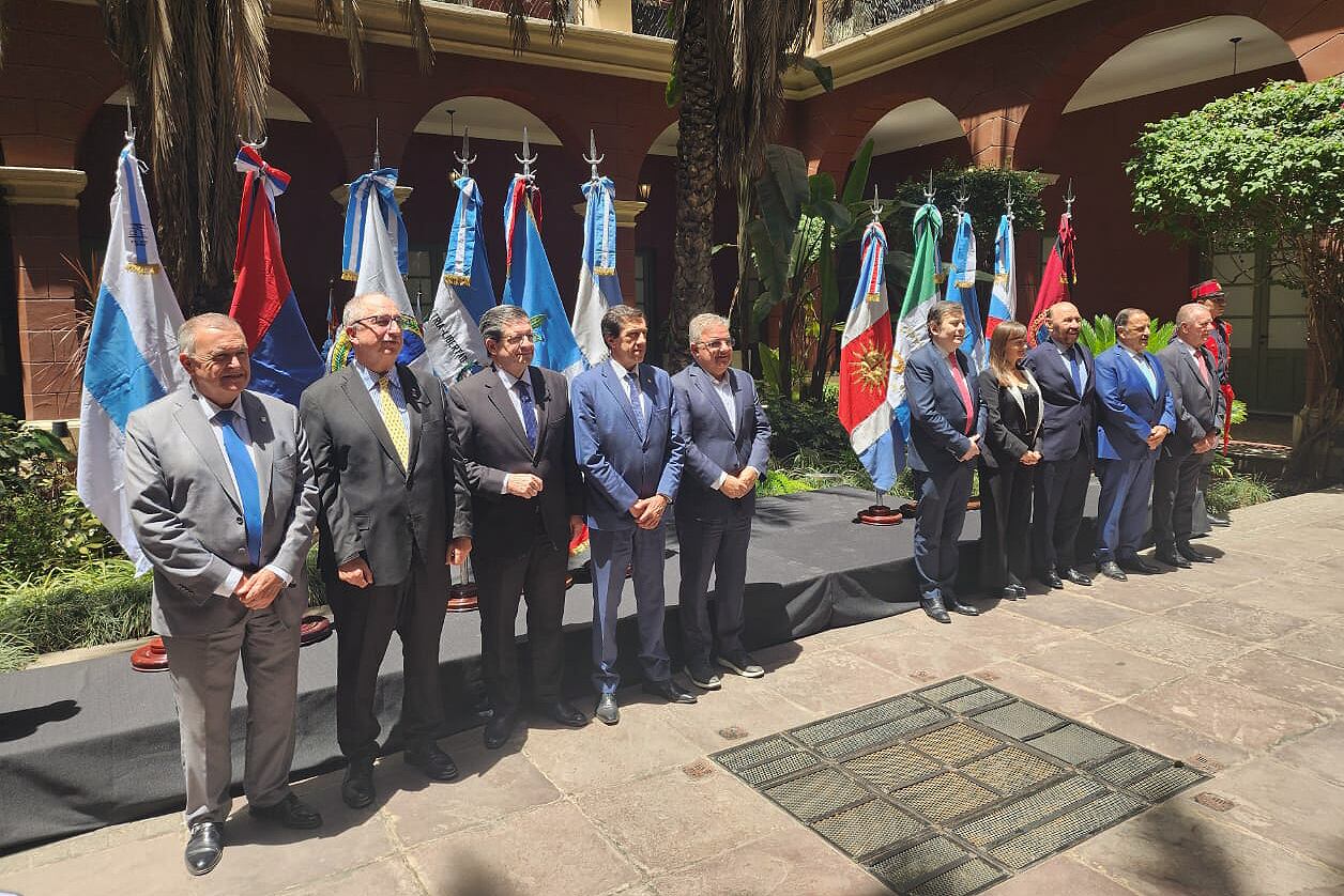 se reunieron los gobernsadores del norte en Santiago del estero