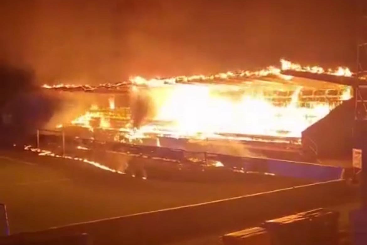 Incendio FC Haka - Finlandia