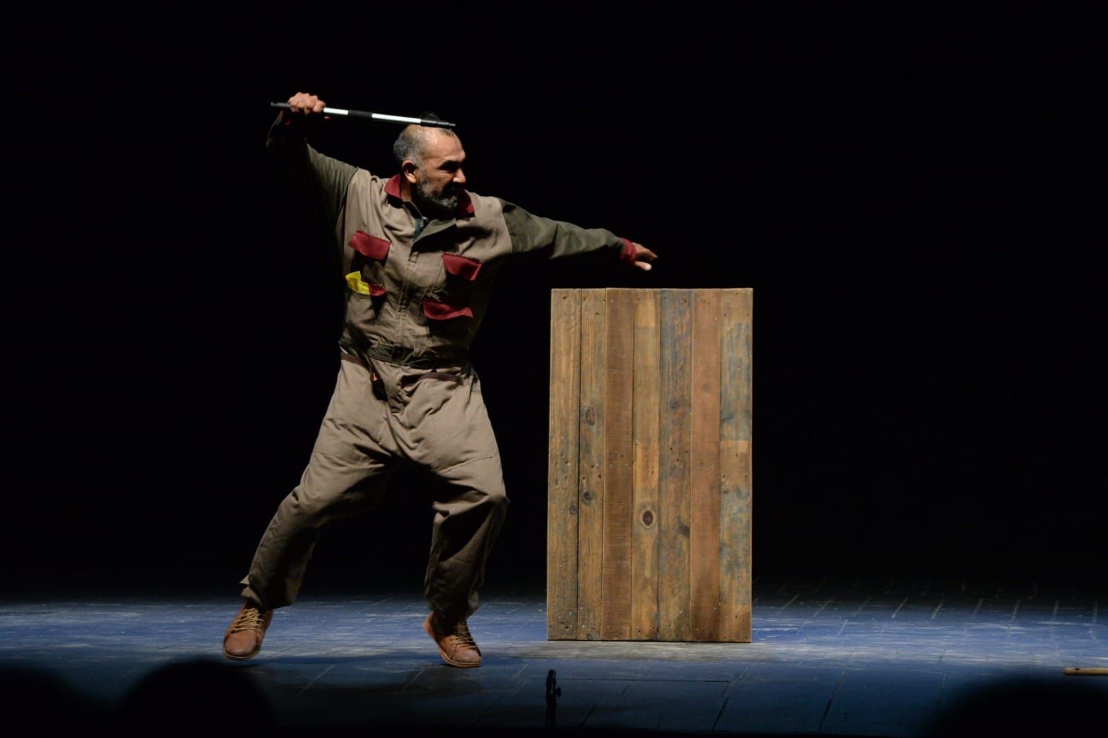 Es Gustavo Delfino haciendo Juan Moreira