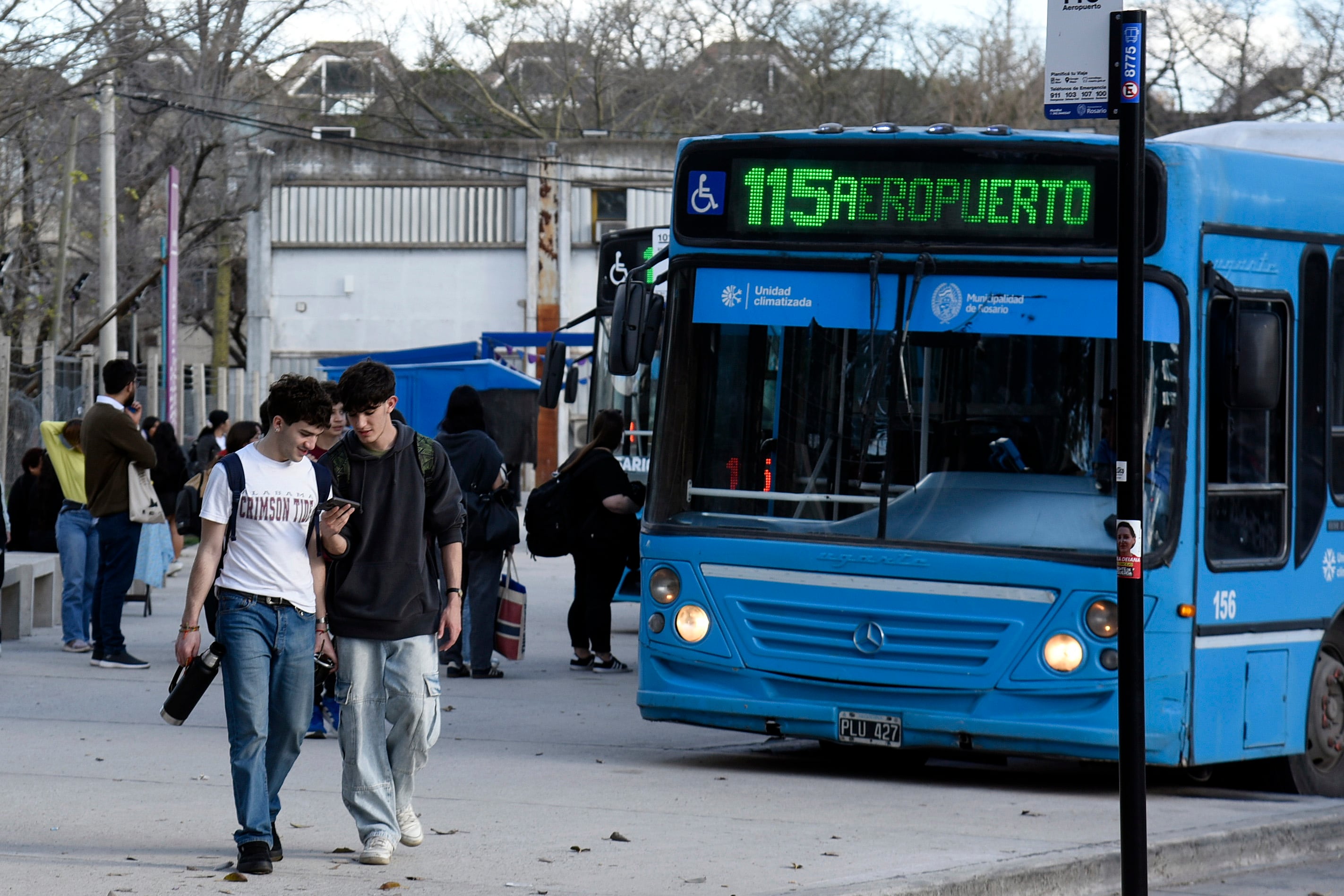 Complejo universitario Rosario UNR La Siberia
ingreso transporte urbano de pasajeros
Foto Andres Macera
