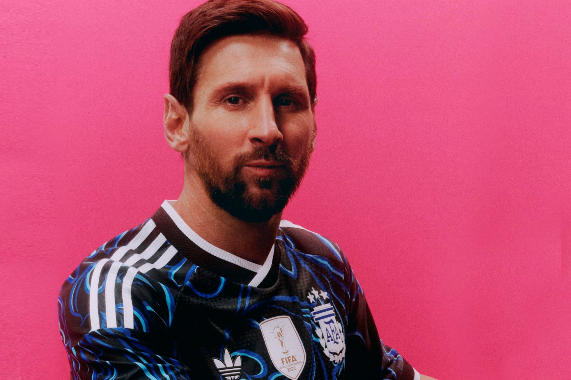 FOTO PRENSA 
    camiseta   seleccion  argentina   messi