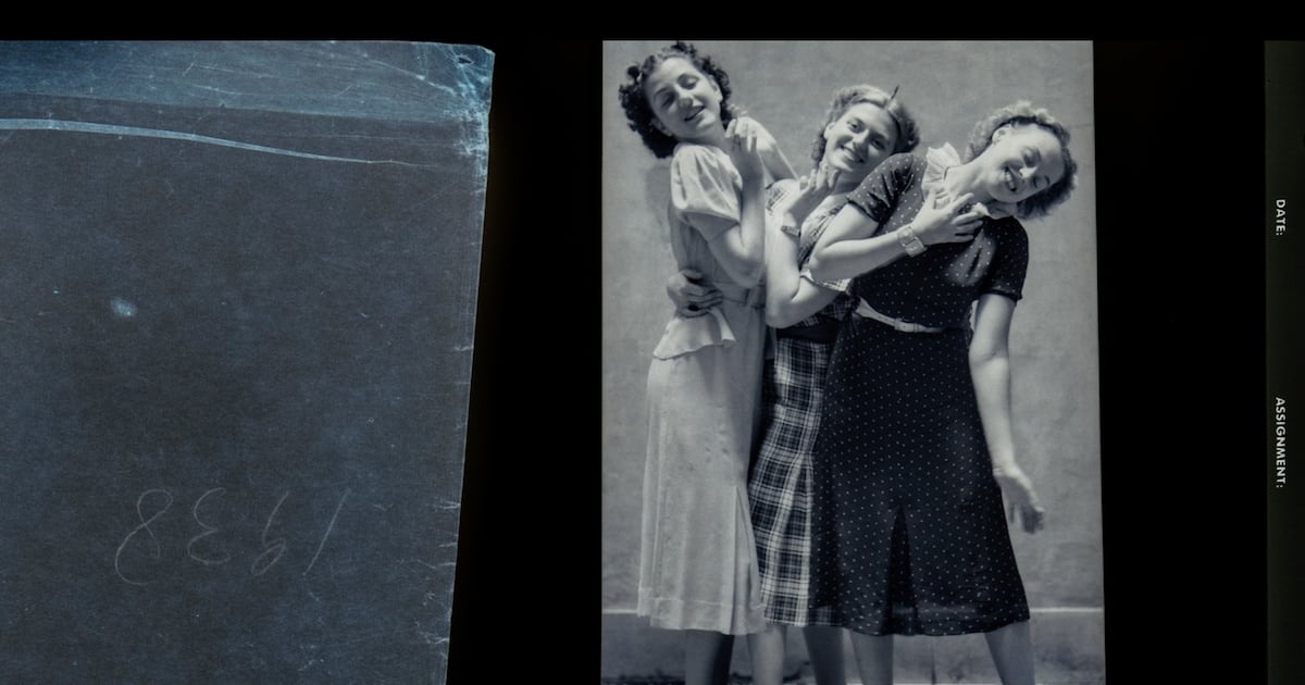 Annemarie, the documentary about Annemarie Heinrich who made his great-granddaughter