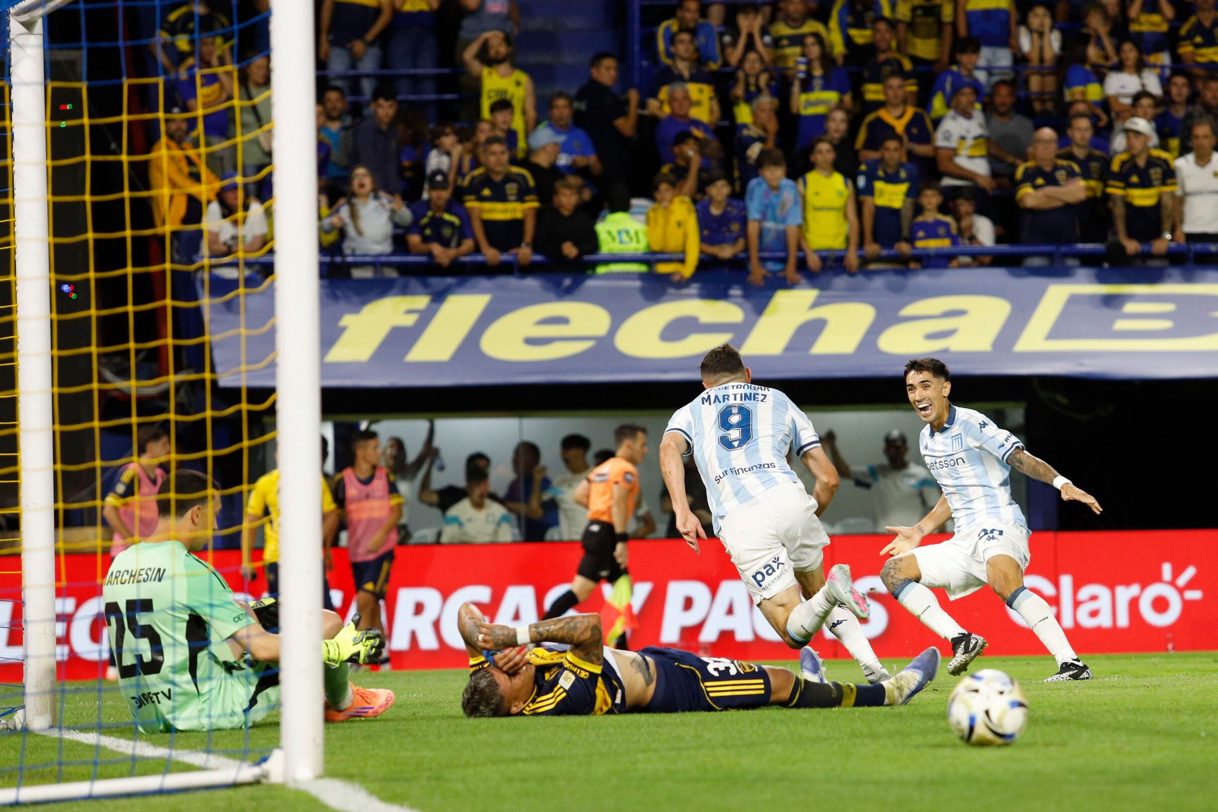 NOTICIAS ARGENTINAS BAIRES, DICIEMBRE 7: Escena del partido entre Boca Juniors y Racing Club de Avellaneda, por la semifinal del Torneo Clausura 2025 en la Bombonera.FOTO NA: DAMIAN DOPACIO
