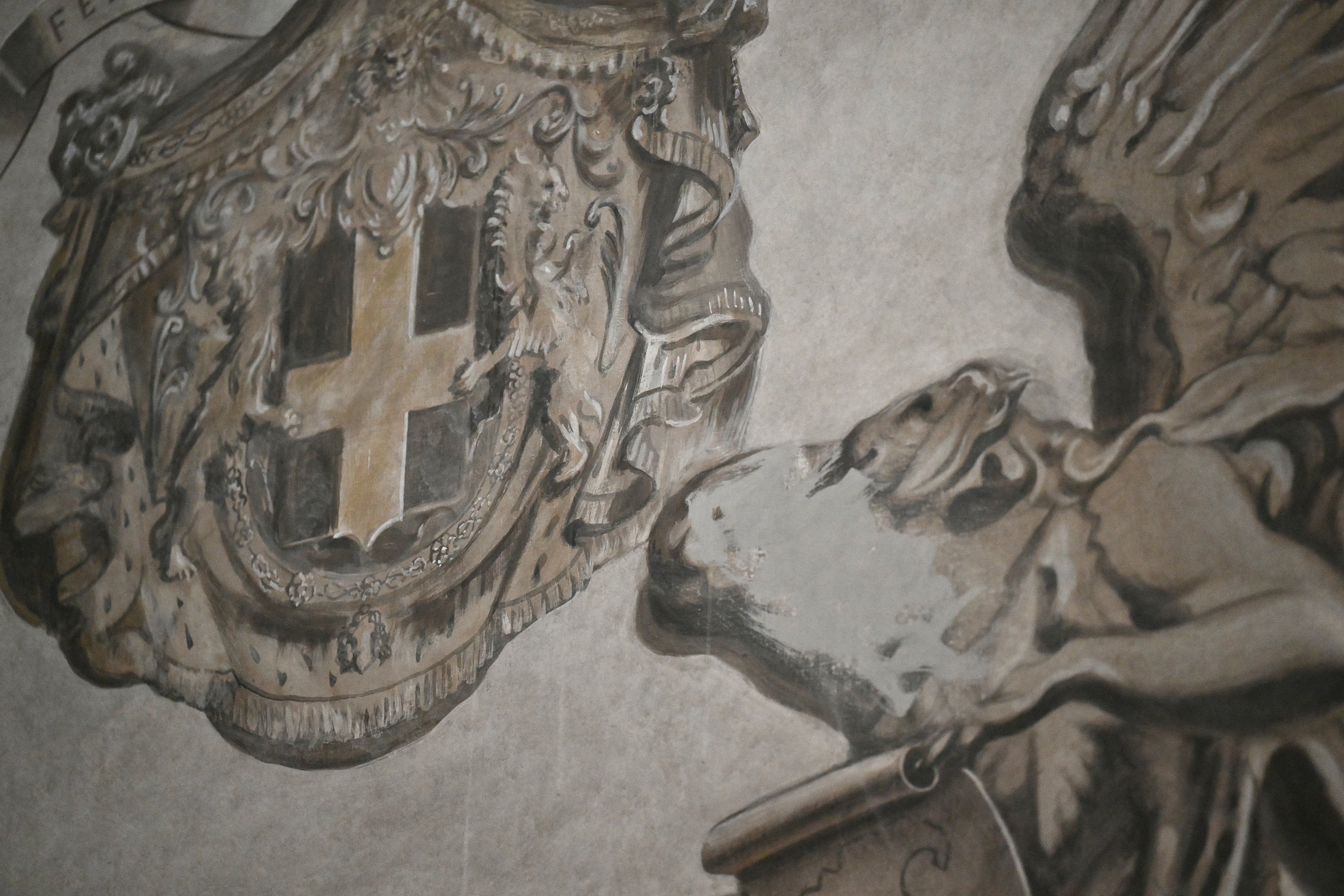 carra borrada de Meloni en el fresco de una basílica de Roma