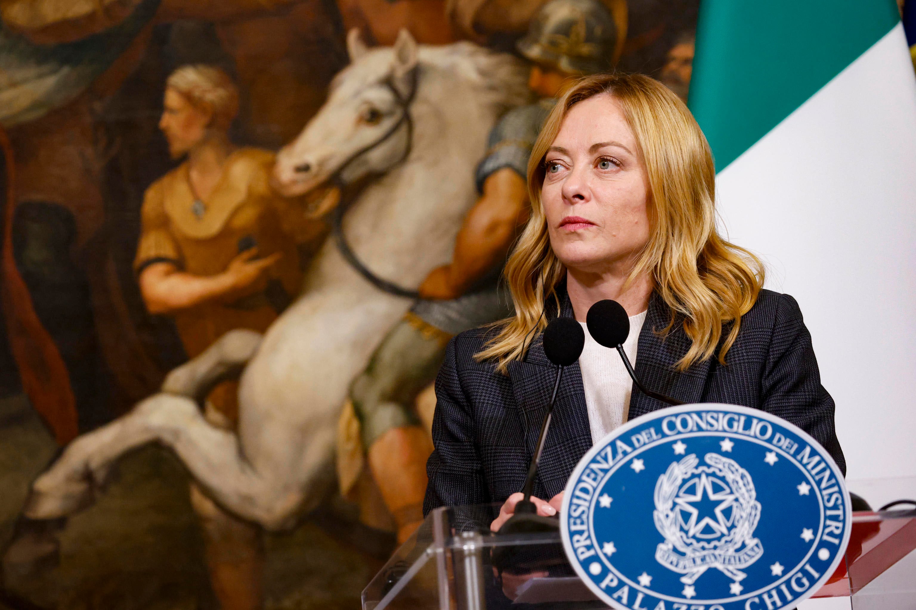 ROME (Italy), 19/11/2025.- Italian Prime Minister Giorgia Meloni during a press conference with Croatian Prime Minister Andrej Plenkovic (not pictured) at the end of their meeting at Palazzo Chigi in Rome, Italy, 19 November 2025. (Croacia, Italia, Roma) EFE/EPA/FABIO FRUSTACI