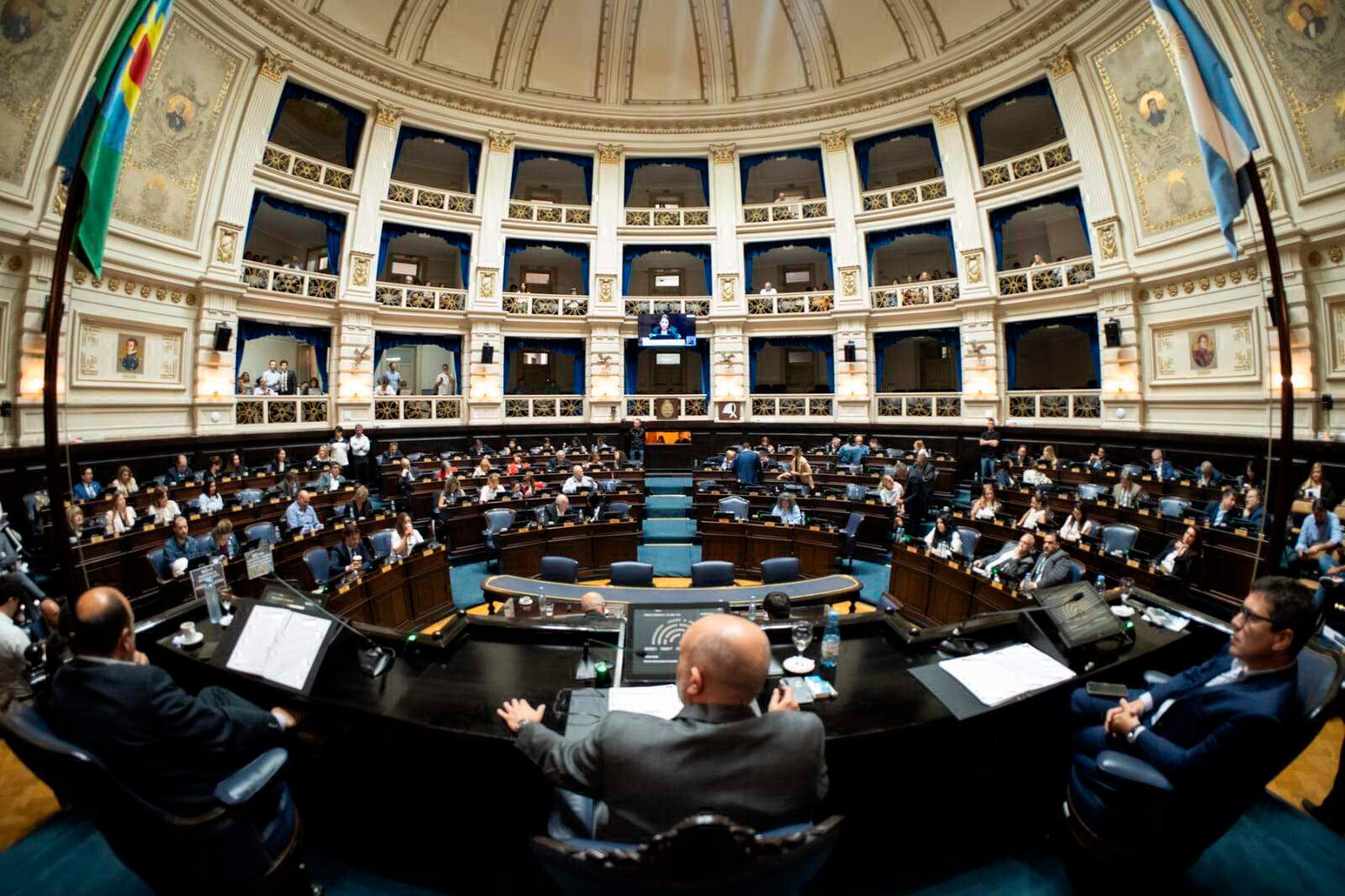 FOTO PRENSA 
   sesión camara diputados PBA