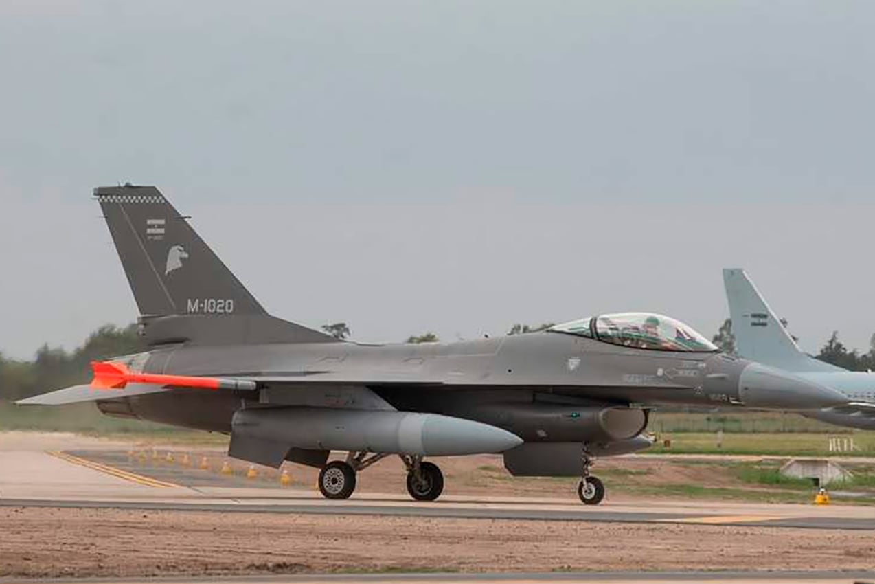 FOTO PRENSA
   avion  guerra  F16