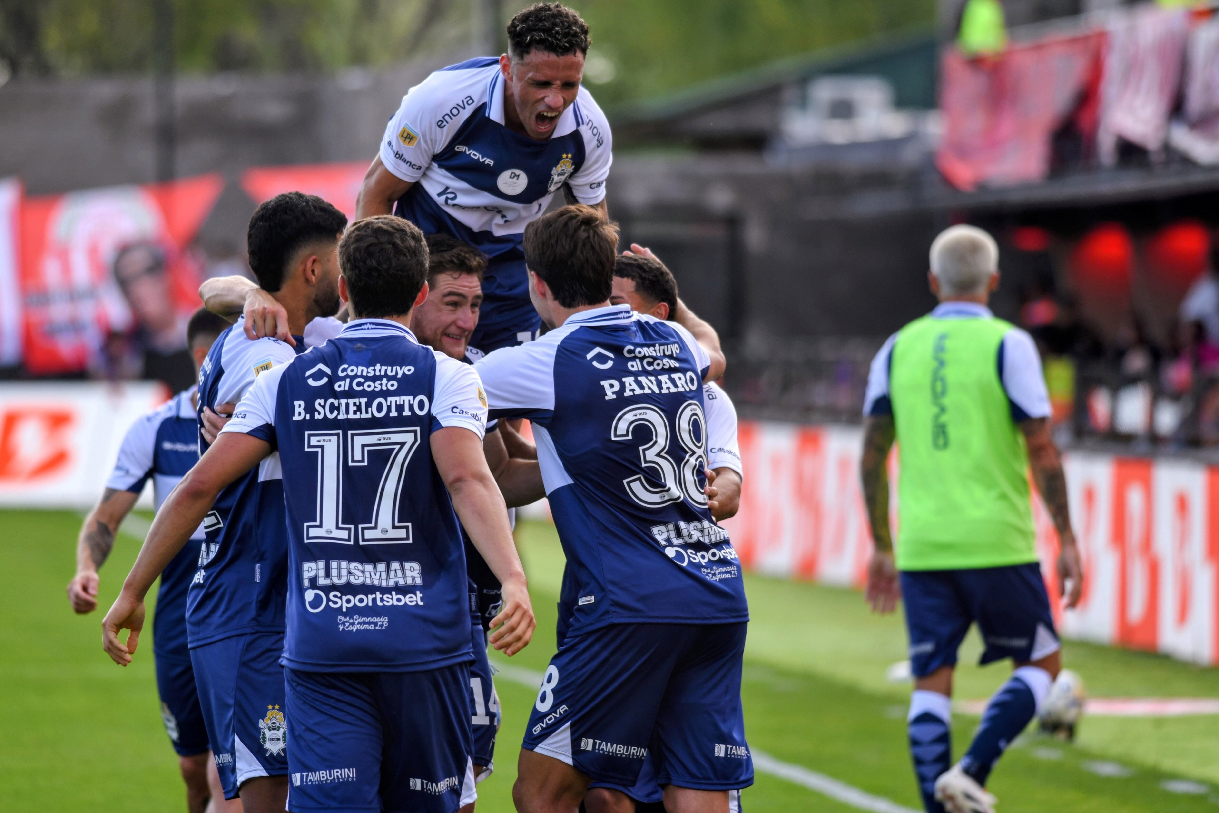 FOTOBAIRES
    barracas central  gimnasia de la plata  cuartos  final  torneo clausura 2025