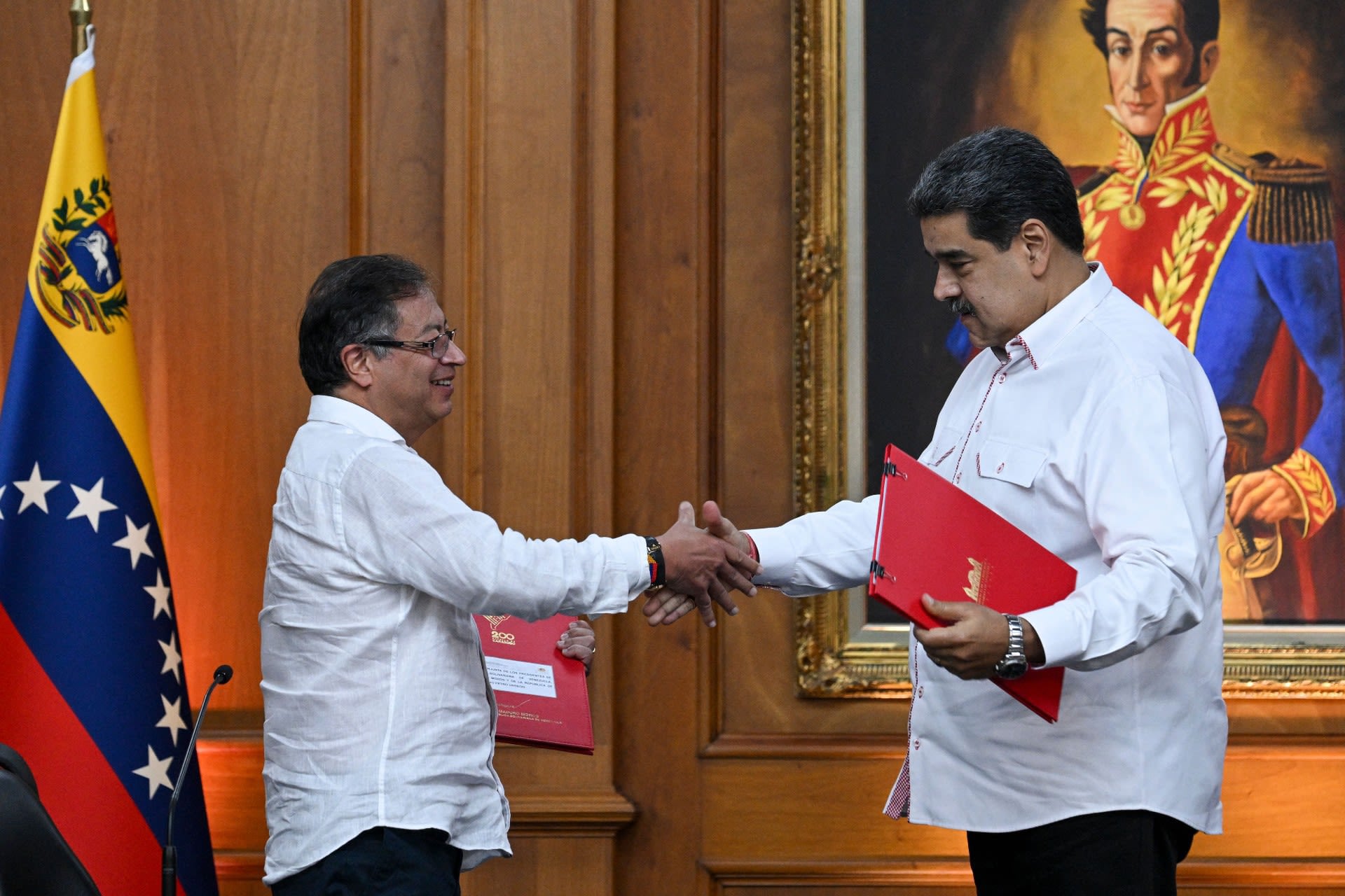 Petro, Maduro en Venezuela en 2022