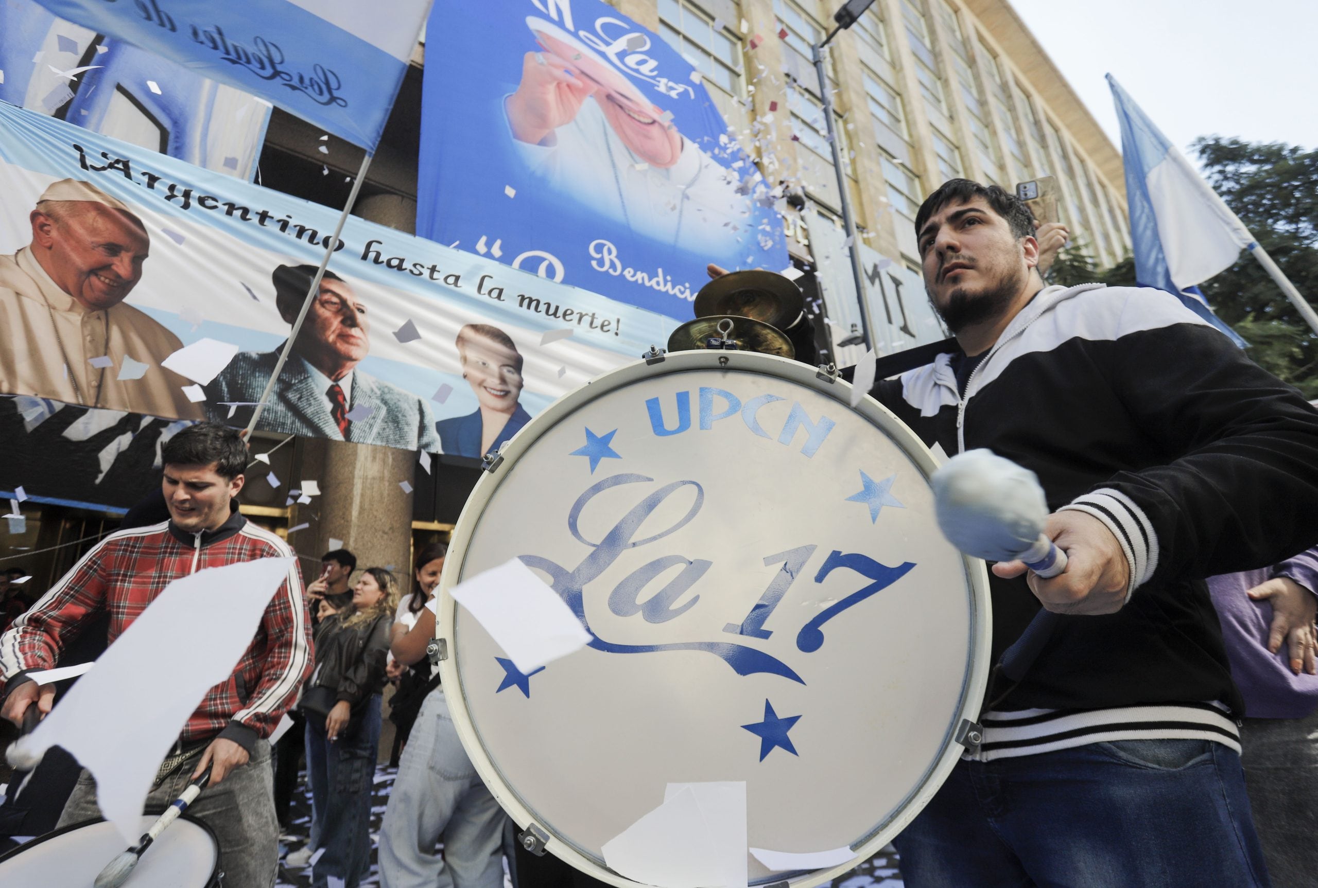 ABRIL 30: En conmemoración por el Día del Trabajador, la CGT r marcha a Plaza de Mayo,
