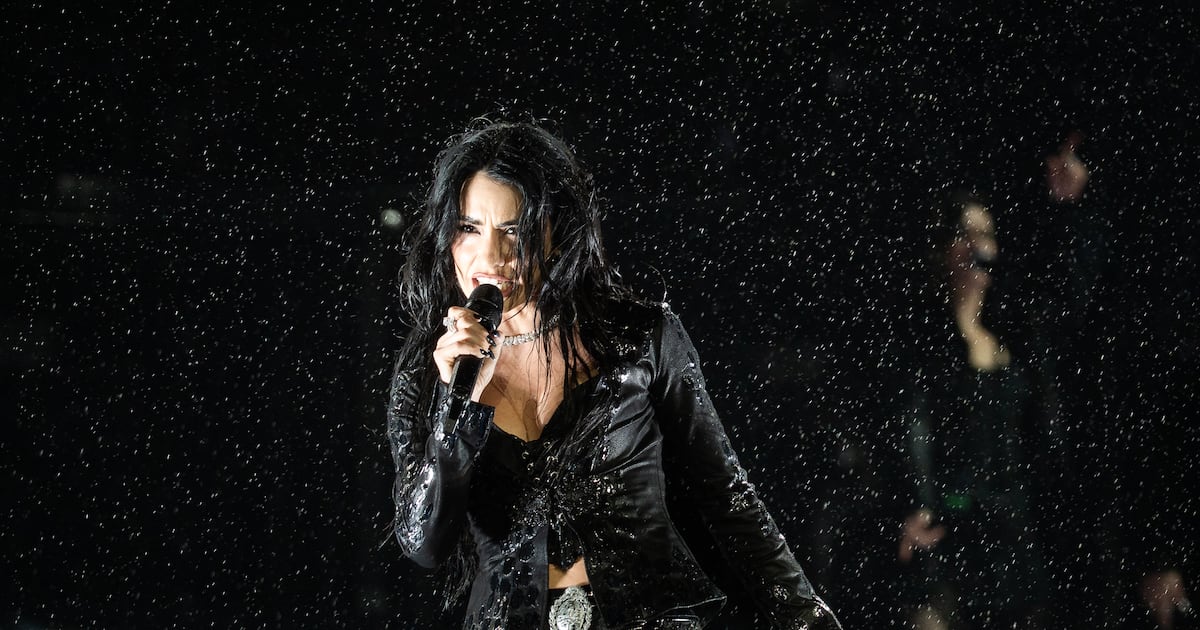 Lali in River: don't miss when the rain falls