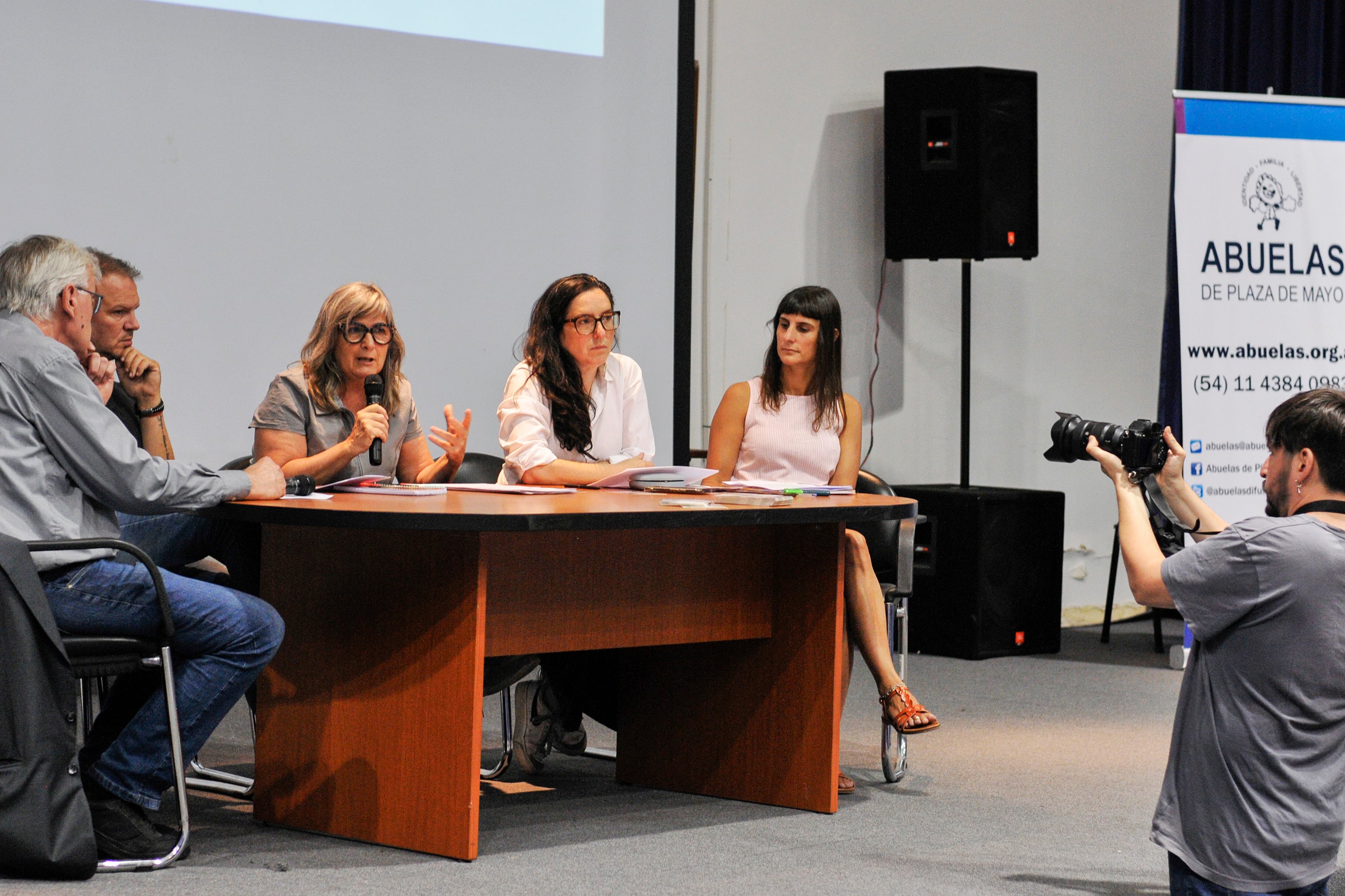 Bajo Asedio, las politicas de memoria verdad y justicia, ante la ofensiva revisionista