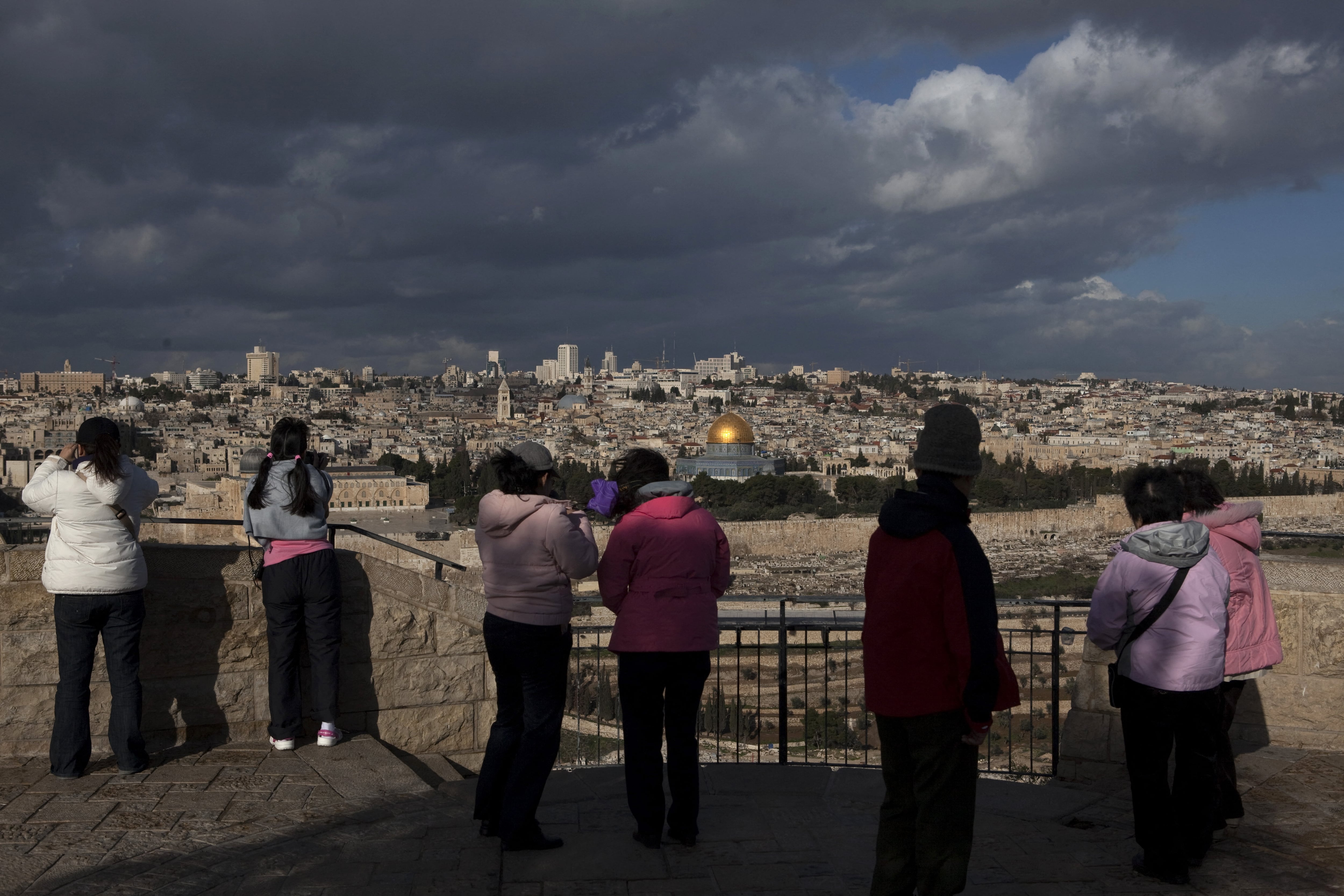Cuantos viajes se perderán por la Guerra de Medio Oriente Cuantos viajes se perderán por la Guerra de Medio Oriente