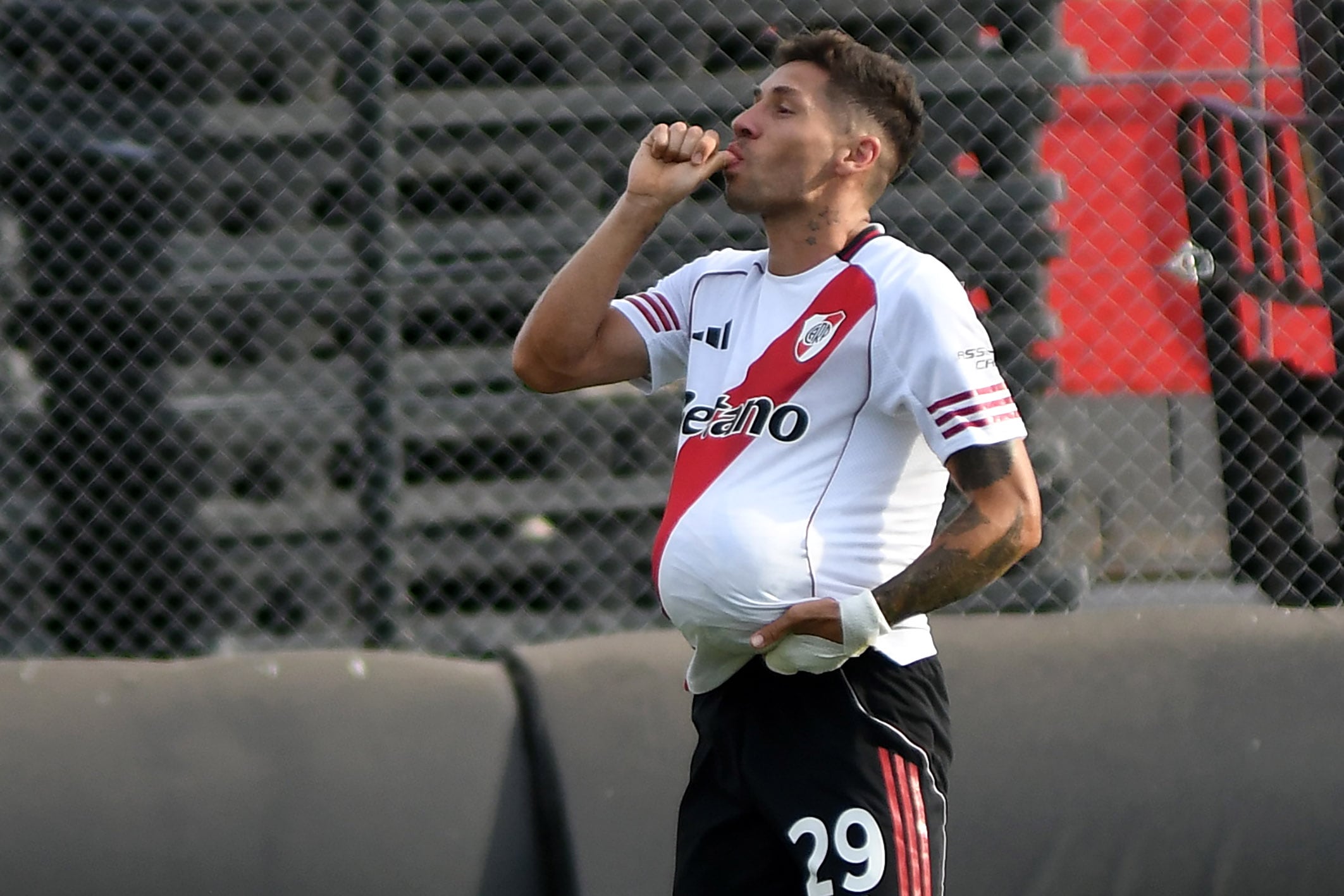 FOTO JULIO MARTIN MANCINI 
   torneo  apertura 2026  barracas central  river  montiel