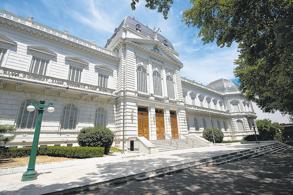 Gloria Arrúa pide que intervenga la Corte Suprema provincial.