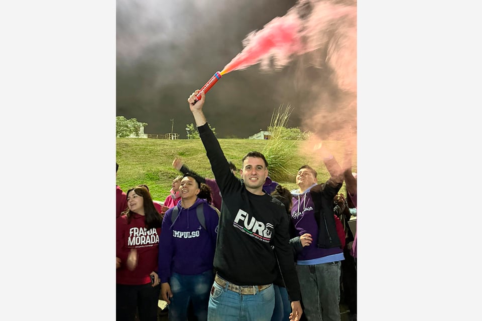 Rossi es oiundo de Pavón Arriba.