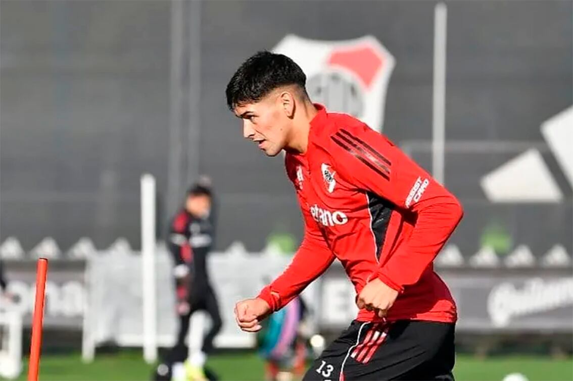 Lautaro Rivero viene de debutar contra Independiente. En la Copa no fue inscripto.