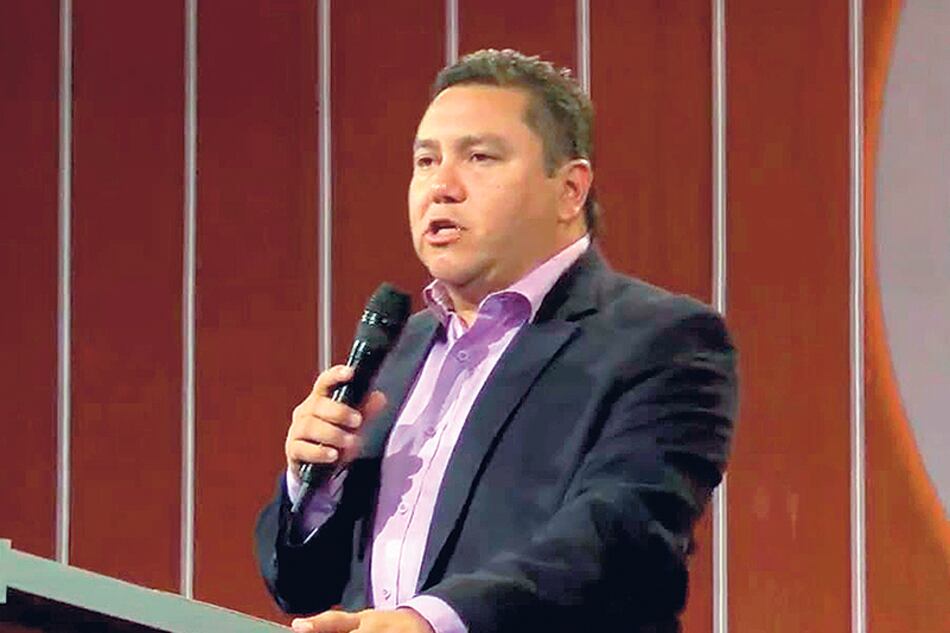 El pastor evangélico Bertucci anunció que será candidato presidencial en Venezuela.