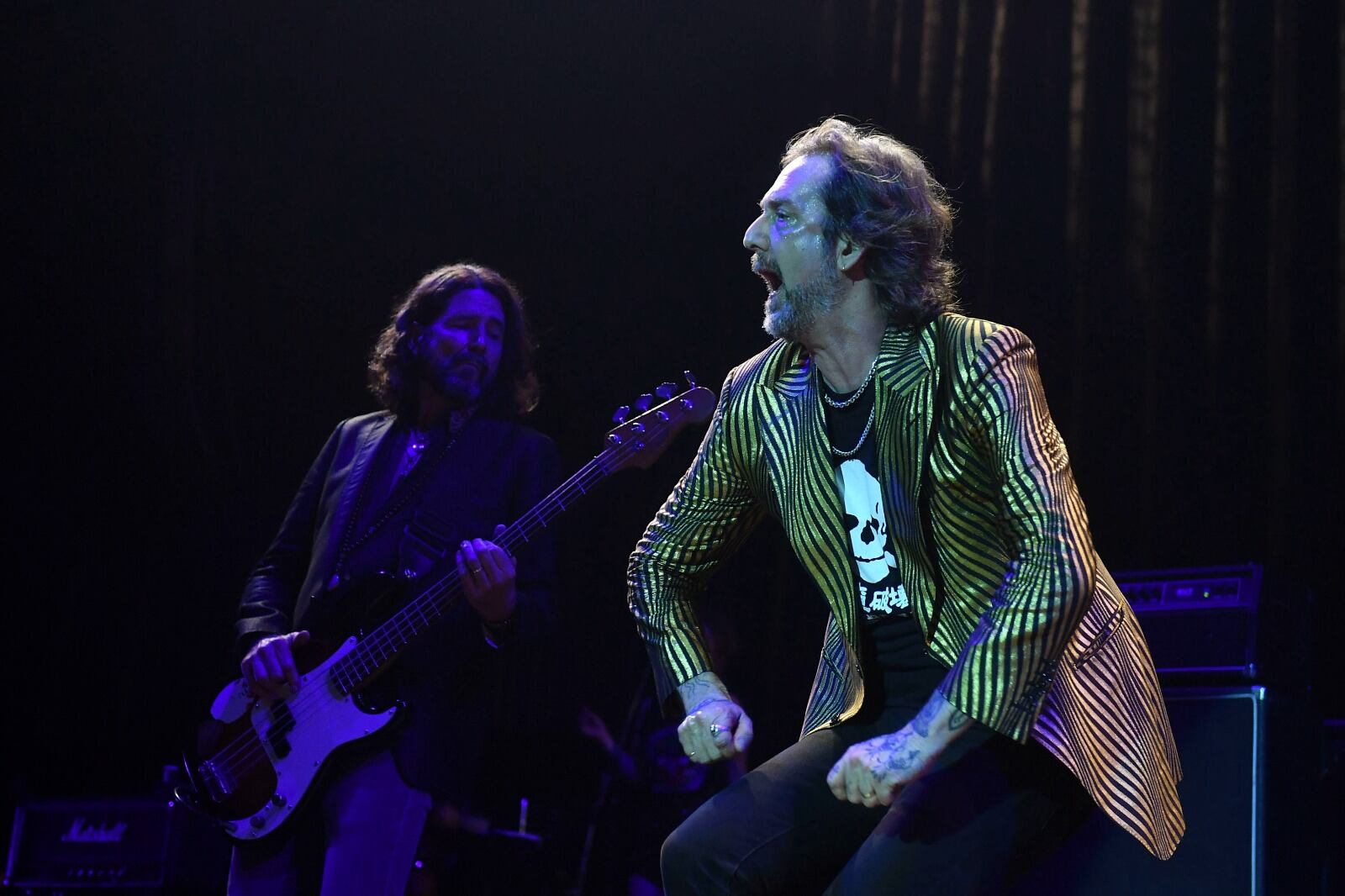 La banda se concentró en un homenaje a su disco "Shake Your Money Maker".