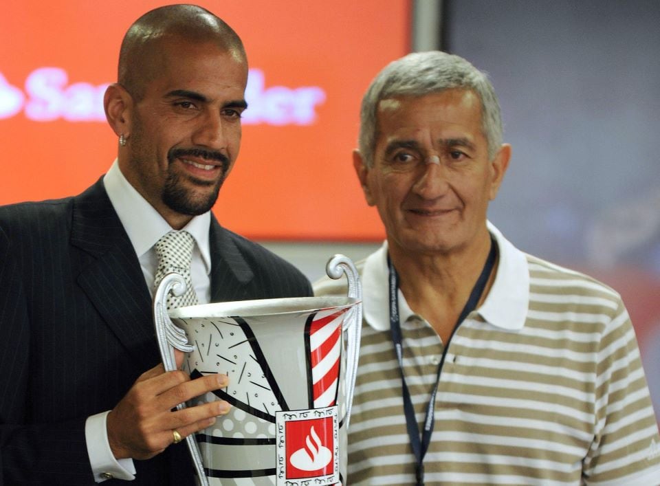 Juan Sebastián Verón junto a su padre Juan Ramón, La Bruja.