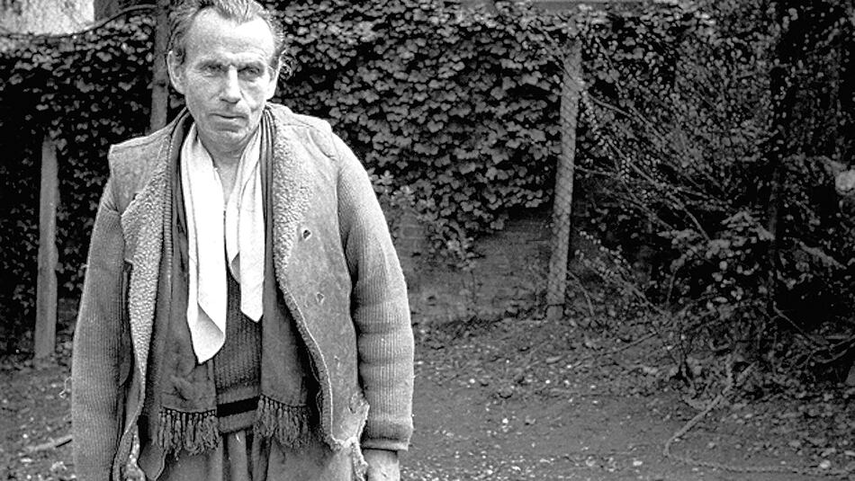 Celine es dos cosas al mismo tiempo: un clásico y un infrecuentable. Genio y encarnación del mal.