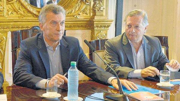 El presidente Mauricio Macri se reunió ayer con el ministro de Energía, Juan José Aranguren.