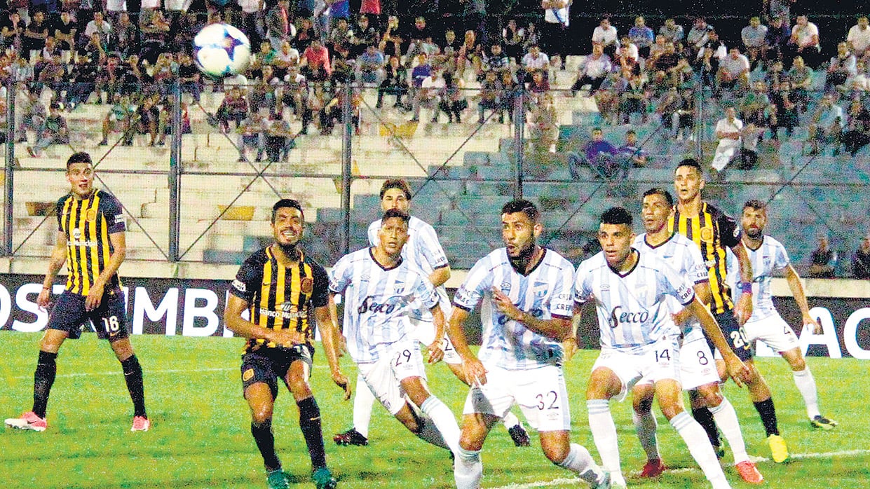 El equipo de Zielinski espera también obtener su pasaje para la Libertadores.